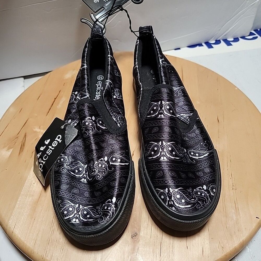epicstep Women Shoes Luke Bandana Paisley Black And White SlipOn Casual Size 10